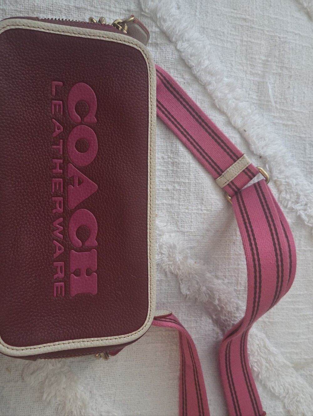 Coach Pink Leather Women's Bag - Picture 10 of 11